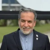 عراقچی وارد کامپالا شد