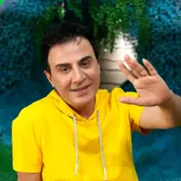 عکس زیر خاکی از عمو پورنگ با یک شیر!