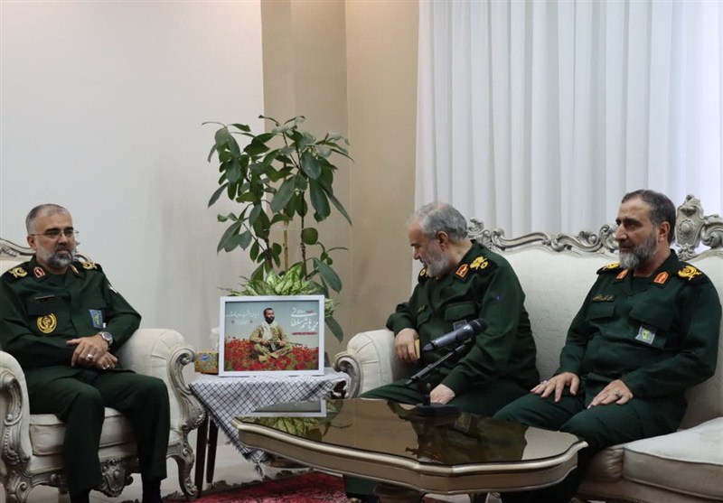 دیدار سردار فدوی با خانواده شهید شهید ‌‌سلطانی