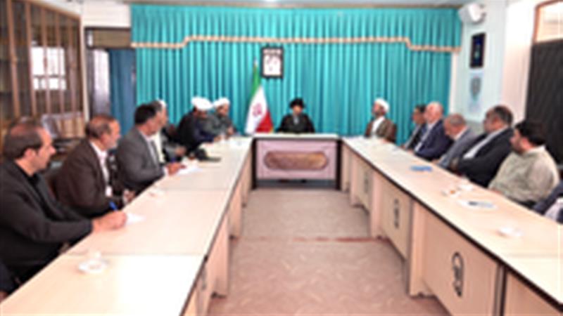 تاکید بر تقویت امر به معروف و نهی از منکر در جامعه