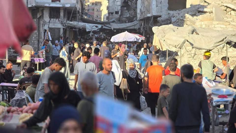 بازگشت تدریجی زندگی به بازار «الساحه» در شهر غزه