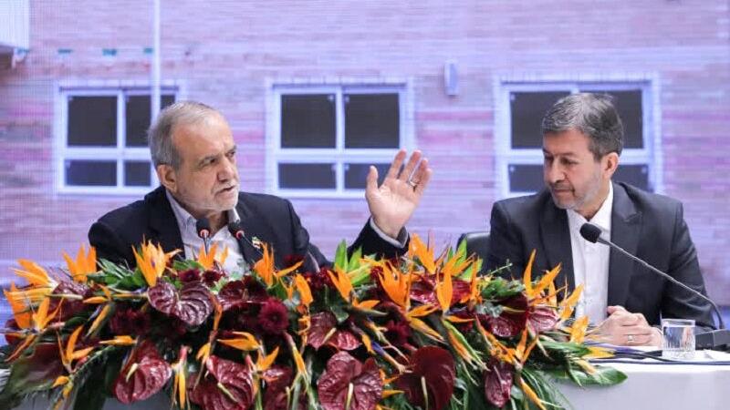 رییس جمهور قول پیگیری مشکلات اصفهان را داد