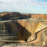 استاندار خراسان جنوبی: معادن ظرفیت توسعه پایدار استان را فراهم میکنند