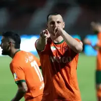 آرمان آماده و سرحال مقابل استقلال