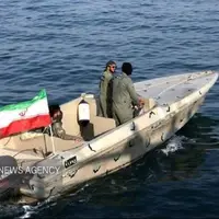 توقیف شناور حامل کالای قاچاق در آب‌های میناب