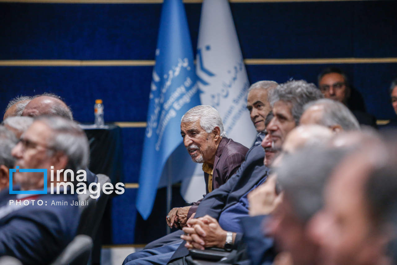 حضور ظریف در گردهمایی دانش آموختگان دانشگاه تبریز