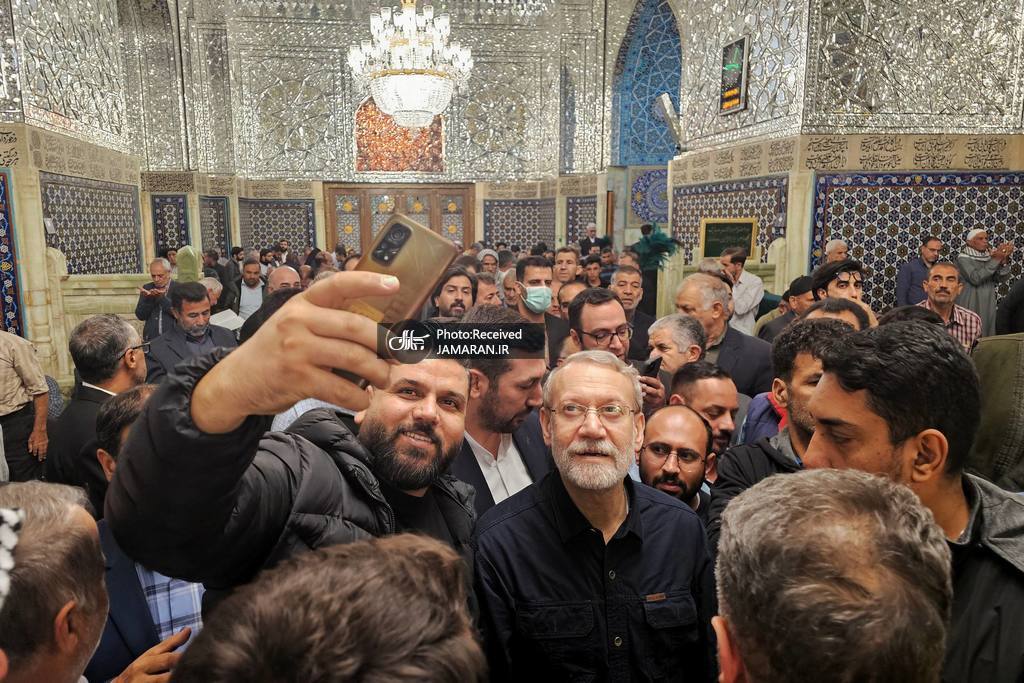 عکس/ لاریجانی به حرم مطهر امام رضا (ع) رفت