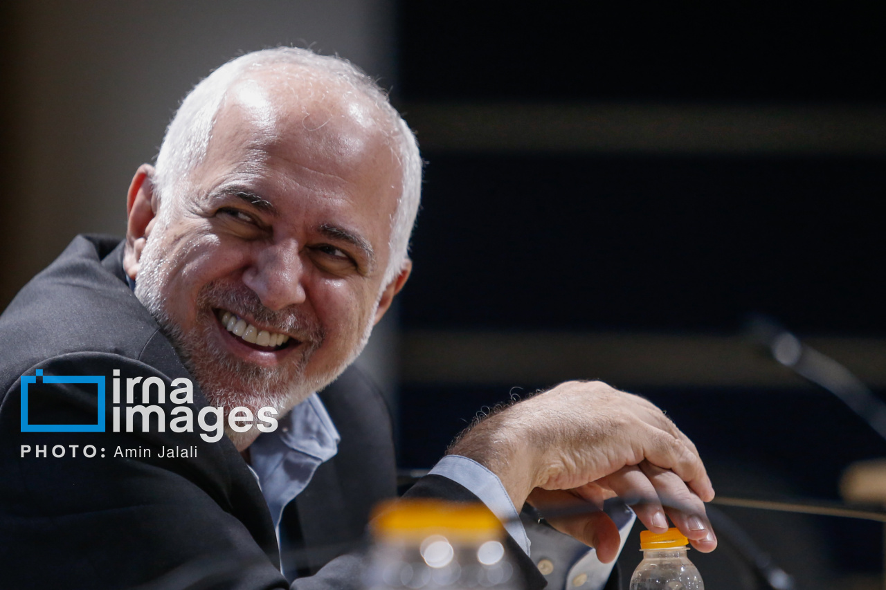 حضور ظریف در گردهمایی دانش آموختگان دانشگاه تبریز