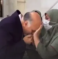 بوسه جنجالی کارآفرین معروف کار دستش داد