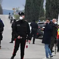 انفجار مهیب نزدیک خانه روزنامه‌نگاران در رم؛ ۲ خودرو آسیب دیدند