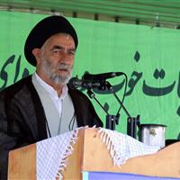 امام جمعه زنجان: مسوولان نسبت به معیشت مردم توجه بیشتری داشته باشند