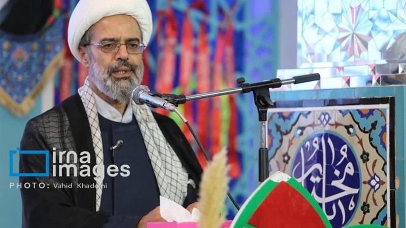 امام‌جمعه بجنورد: معنویت سپر بلای جامعه در برابر توطئه دشمنان است