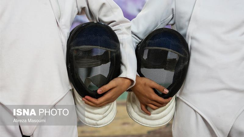 اجرای طرح استعدادیابی ورزش شمشیربازی در مدارس بافق/ جذب تاکنون ۳۰ دانشآموز