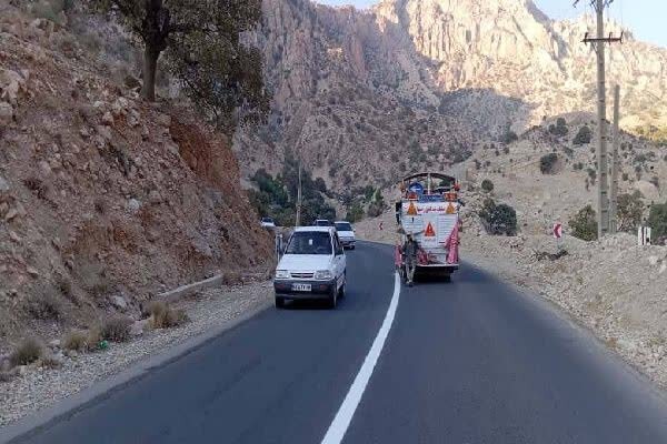 تداوم عملیات خطکشی ۱۱۹ کیلومتر از راههای کهگیلویه و بویراحمد