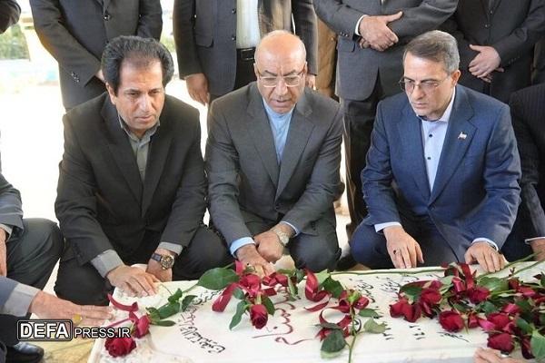 ادای احترام معاون رئیسجمهور به شهید گمنام استانداری کرمانشاه