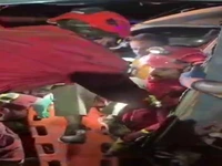انحراف اتوبوس از جاده با ۴۰ مصدوم