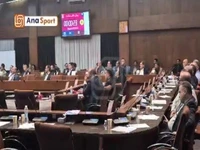 شرایط عجیب مجمع انتخاباتی فدراسیون بدنسازی و پرورش اندام و صندلی‌های خالی 