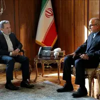تاکید عراقچی بر ضرورت تقویت همکاری‌ با ارزروم ترکیه