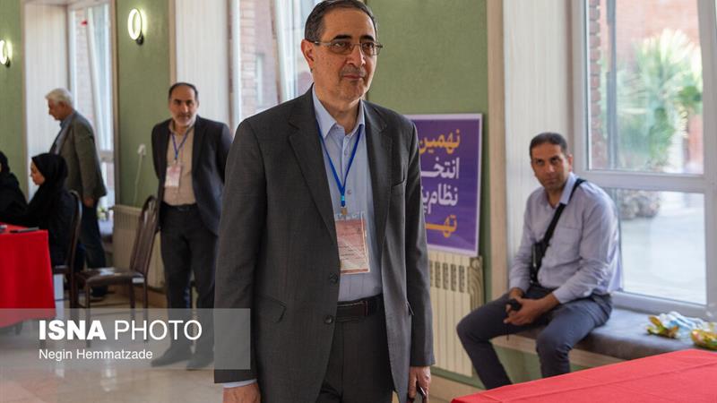 کاهش مصرف لبنیات در کشور/ فقدان نانوایی نان کامل در پایتخت