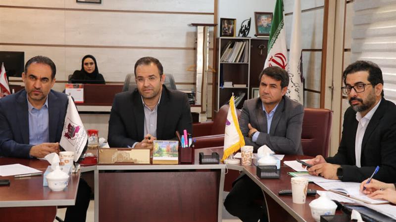 فسخ قرارداد زمینهای صنعتی راکد بدون پیشرفت و حمایت از سرمایهگذاران مولد در فارس