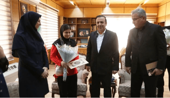 تجلیل استاندار قزوین از اولین قهرمان ایرانی پاراوزنهبرداری بانوان جهان