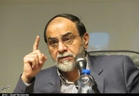 رحیم پور ازغدی: آنهایی که گفتند ایران باید به اجلاس شرم‌الشیخ می‌رفت یا احمق و بی‌سوادند یا خائن نفودی