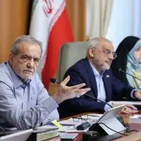 رئیس‌جمهور: هر مقرره‌ای که موجب فشار اقتصادی بر زندگی مردم شود، باید سریع اصلاح شود