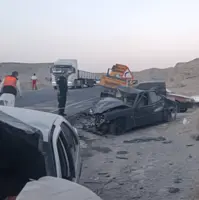 ۸ مصدوم بر اثر تصادف سه پژو در جاده خاش‌ زاهدان