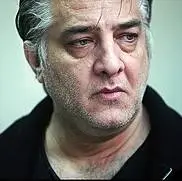 واکنش ایرج نوذری به شایعه داشتن بادیگارد : همش چرته!