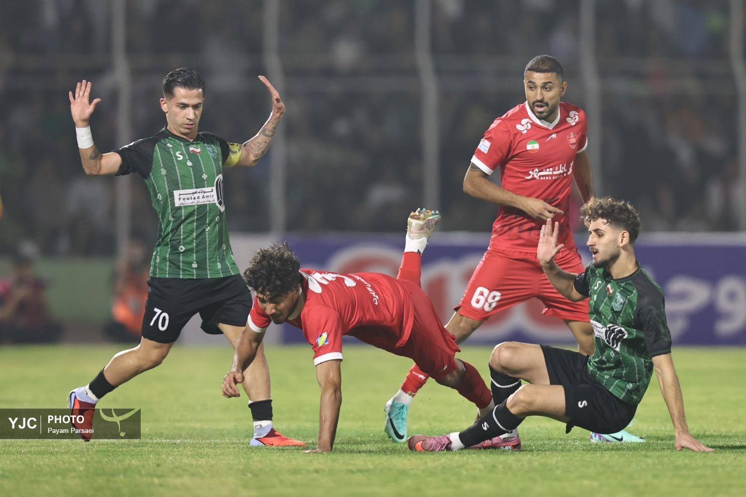 دیدار خیبر خرم‌آباد و پرسپولیس 
