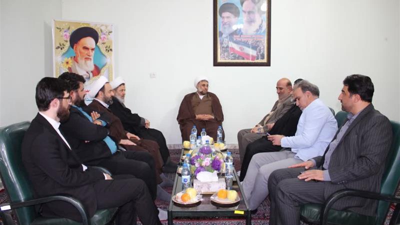 زیرساختهای دینی و فرهنگی اهل سنت تقویت شود