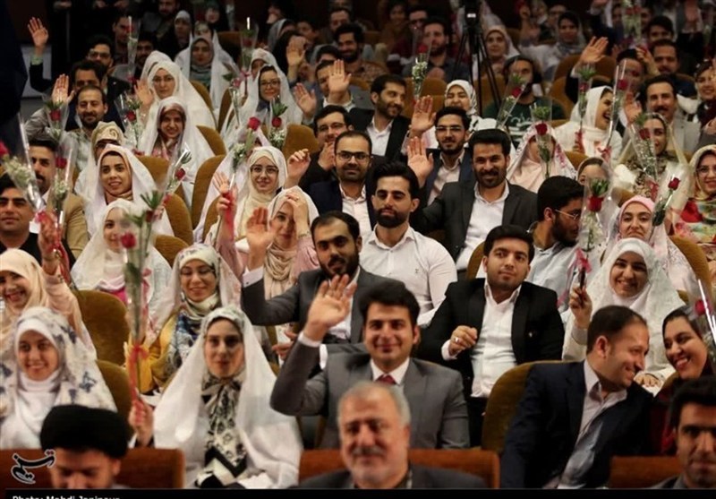 ازدواج دستهجمعی 1500 زوج دانشجو در اصفهان