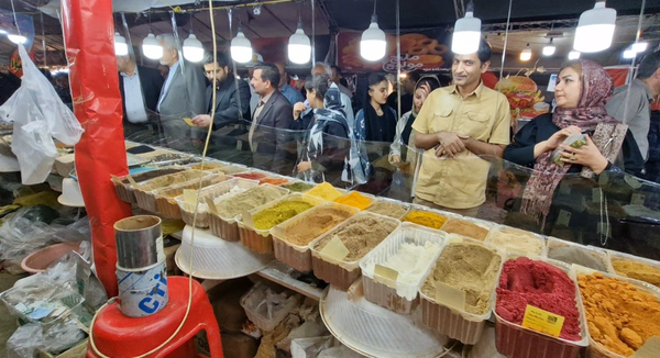عکس/ افتتاح نمایشگاه پاییزه عرضه مستقیم کالا در بم