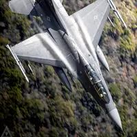 عکاسی از پرواز جنگنده های F-16D‌