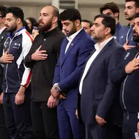 عکس/ دیدار مدال‌آوران ورزشی و المپیادهای علمی جهانی با رهبر معظم انقلاب 