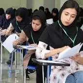 پشت کنکوری‌ام اما حواسم به درس نیست