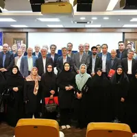 تربیت نیروی انسانی توانمند آموزشی با تکیه به فناوری