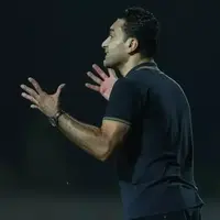 کیانوش رحمتی در اتوبوس تیم برکنار شد!