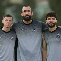 روزبه چشمی دست ماشاریپوف را گرفت و برگشت!