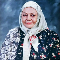 قاب زیرخاکی از حمیده خیرآبادی در کنار جمشید مشایخی و مدیری