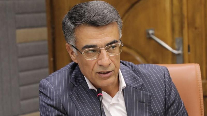 دستگاههای استانی تفویض اختیارات را از وزارتخانهها مطالبه کنند