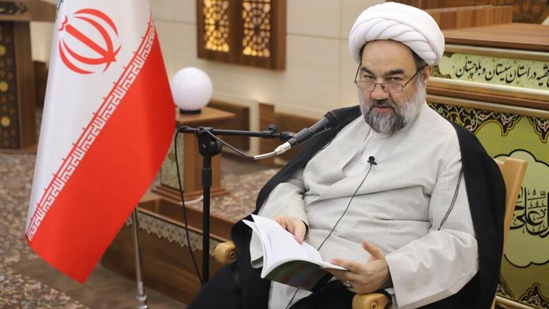برخی سخنرانان از روی ناآگاهی به وحدت آسیب میزنند