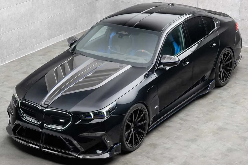 معرفی بامو M5 با تیونینگ منصوری، قویتر و تهاجمیتر