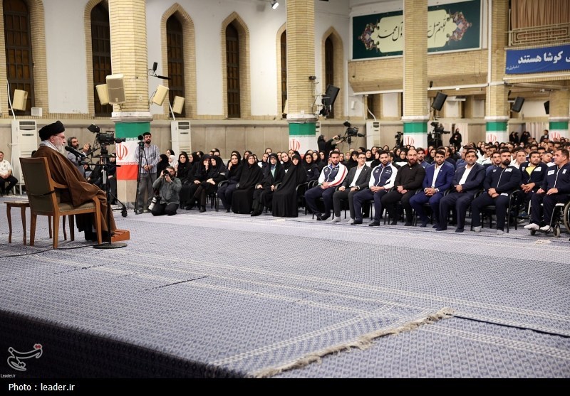 قدردانی و عهد جامعه ورزش با رهبر انقلاب؛ سربازان ایران در جنگ نرم خواهیم بود
