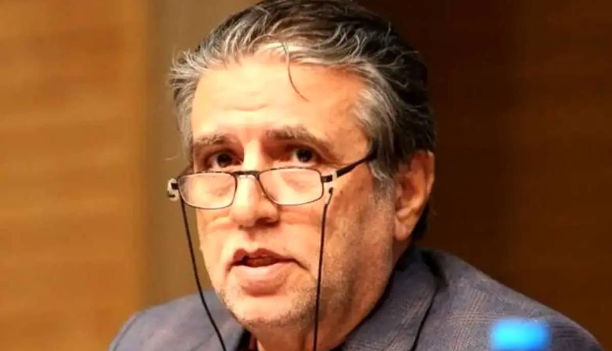 برخی افراد در مسیر ادبیات «آب رو بریز اونجا که میسوزه» حرکت میکنند!