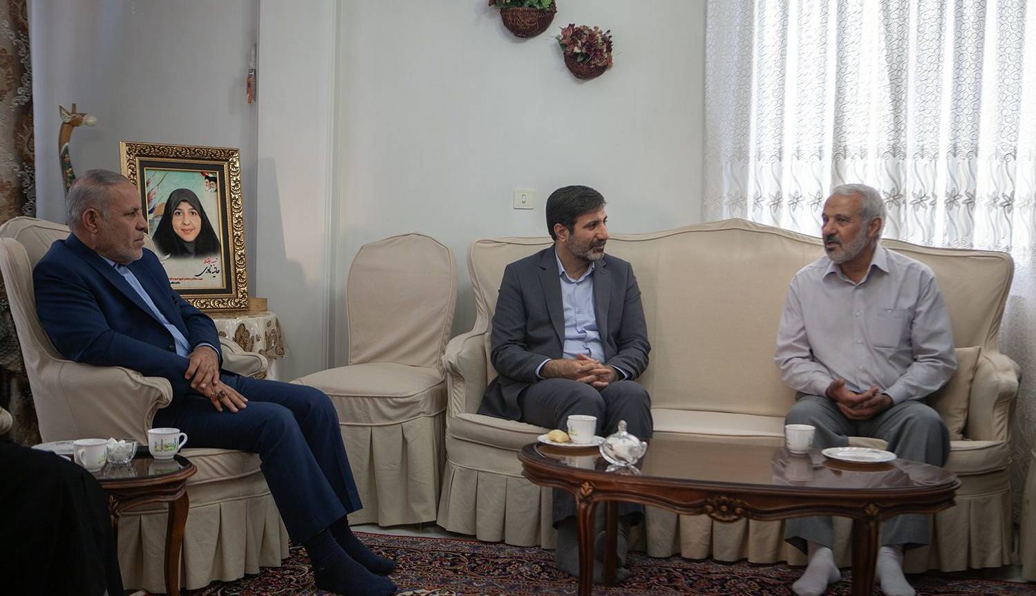 گزارشی از دیدار سخنگوی شورای نگهبان با خانواده شهیده ناظر «حانیه نادری»