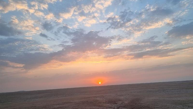 آسمان پایان هفته یزد صاف است