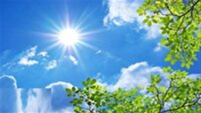 پاییز تابستانی همچنان در قم ادامه دارد