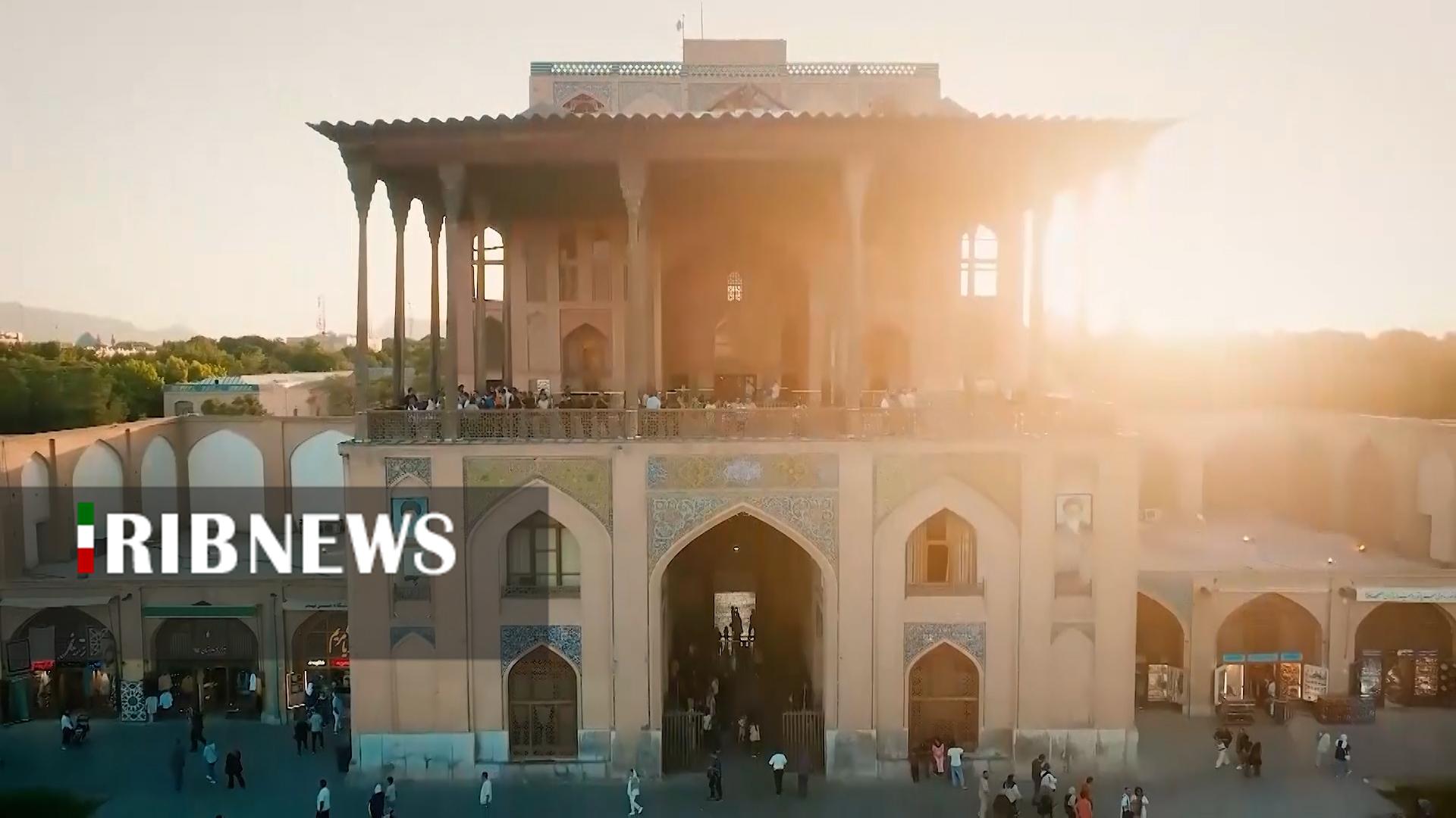 استقبال گردشگران داخلی و خارجی از نصف جهان