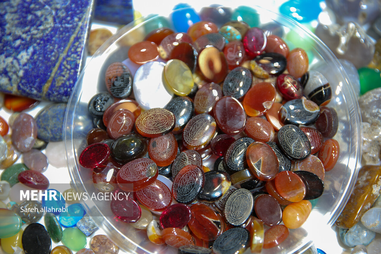 نمایشگاه طلا و جواهرات شیراز